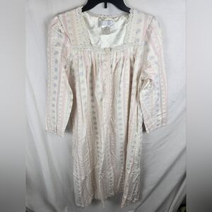 Earth Angels Floral Striped Cream Flannel Gown Sz M